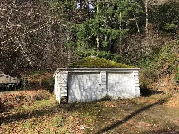 5211 Sunrise Beach RD NW, Olympia, WA 98502