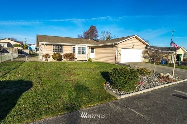 480 SW 4th AVE, Oak Harbor, WA 98277