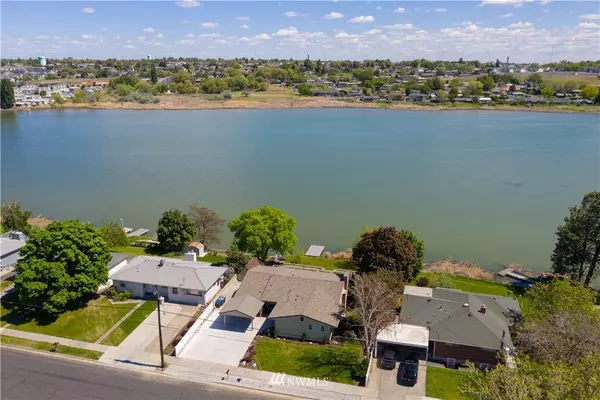 Moses Lake, WA 98837,1133 W Lakeside DR