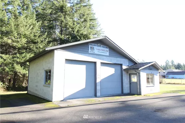 7300 Zangle RD NE, Olympia, WA 98506