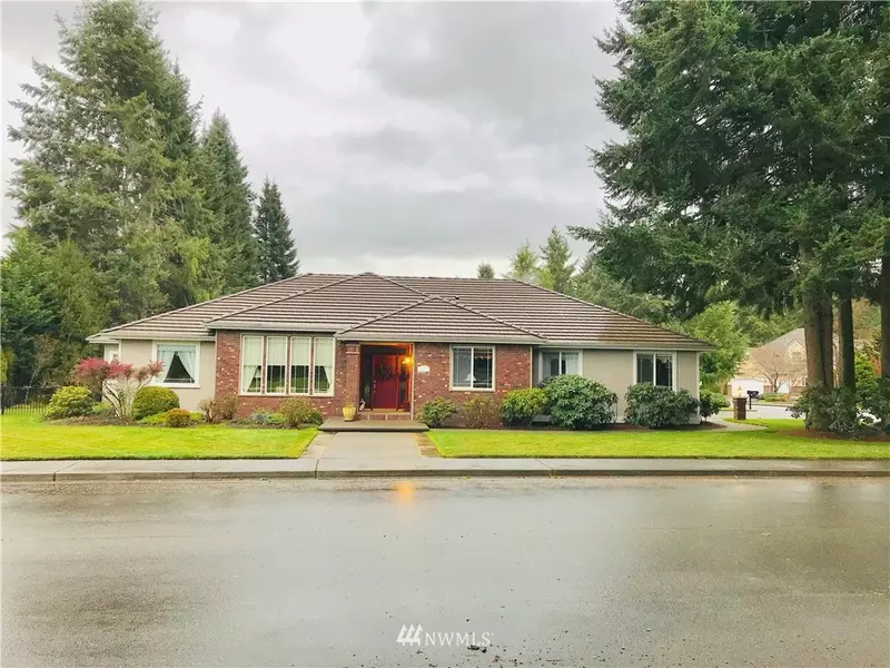 6010 Troon Lane SE, Olympia, WA 98501