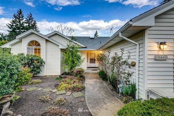 18441 10th AVE NE, Poulsbo, WA 98373