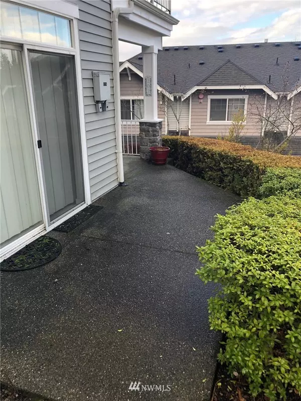 Issaquah, WA 98029,1601 NE Katsura ST #202