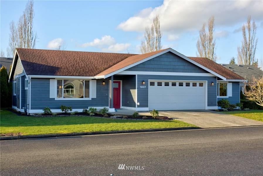 1907 Buttercup DR, Lynden, WA 98264