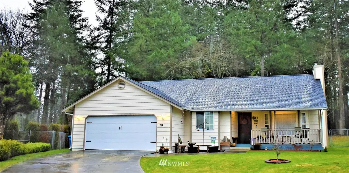 1716 158th StCt S, Spanaway, WA 98387