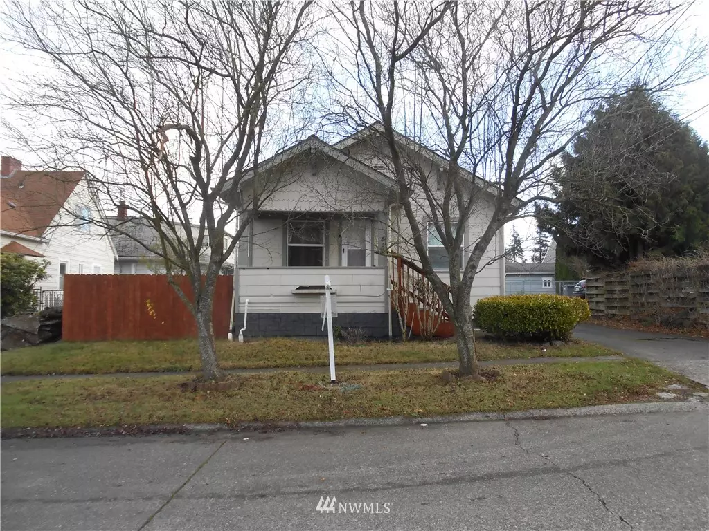 Bremerton, WA 98337,410 Hewitt AVE