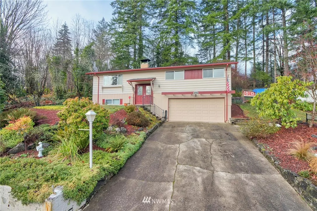 Shelton, WA 98584,435 Holly DR