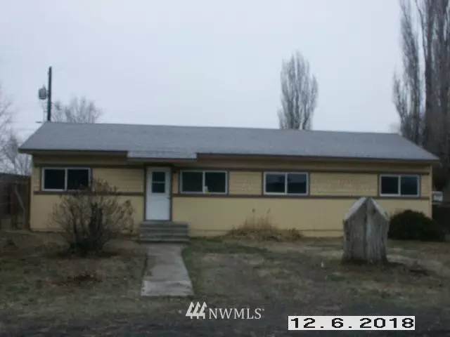 9810 Apple RD NE, Moses Lake, WA 98837