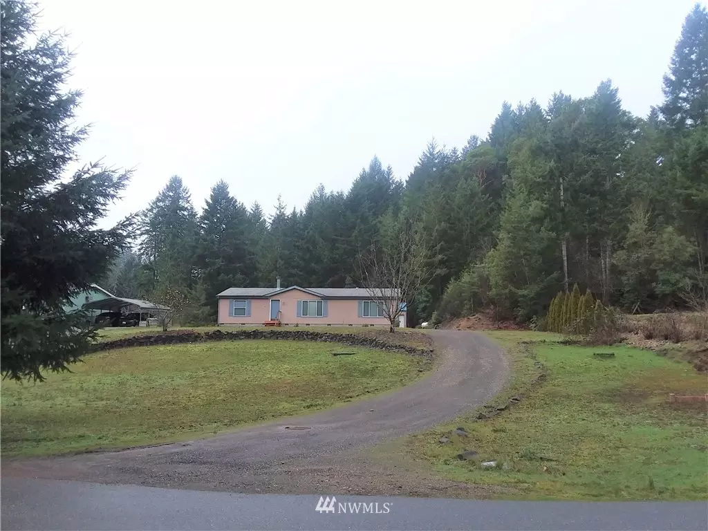 Belfair, WA 98528,391 NE Larson Lake RD