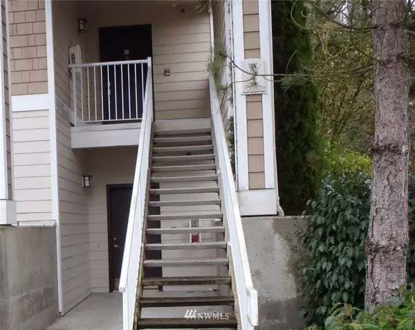 15150 140th WAY SE #F106, Renton, WA 98058