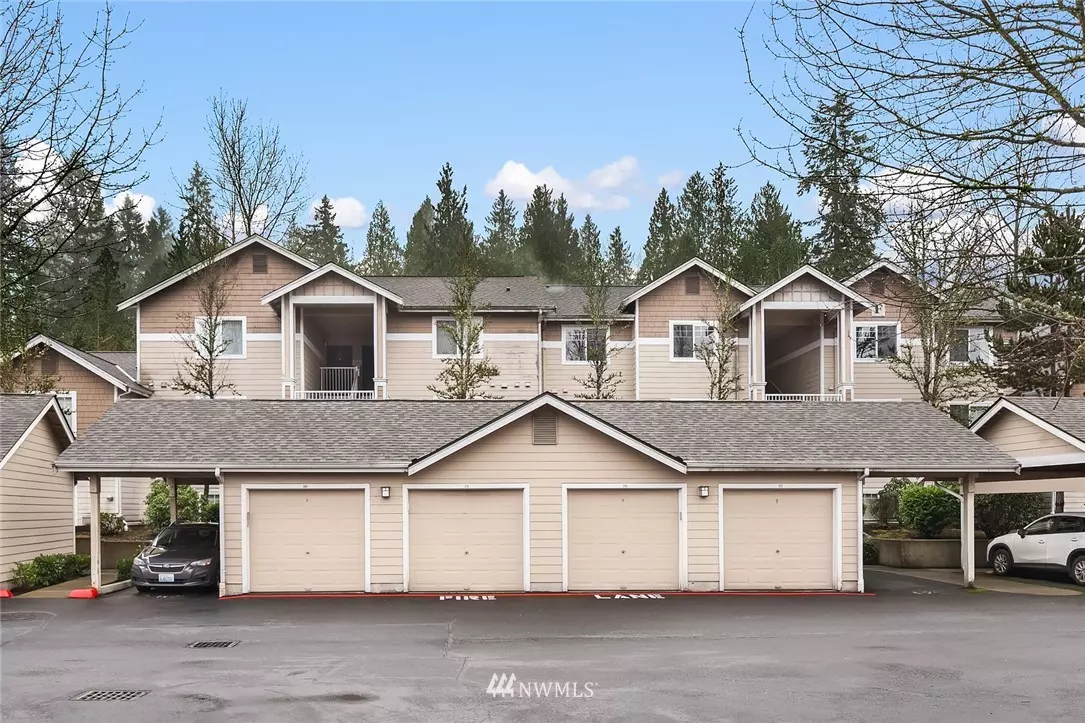 Renton, WA 98058,15150 140 WAY SE #F-102