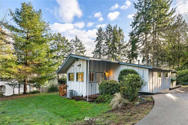 23307 Vashon Highway SW, Vashon, WA 98070