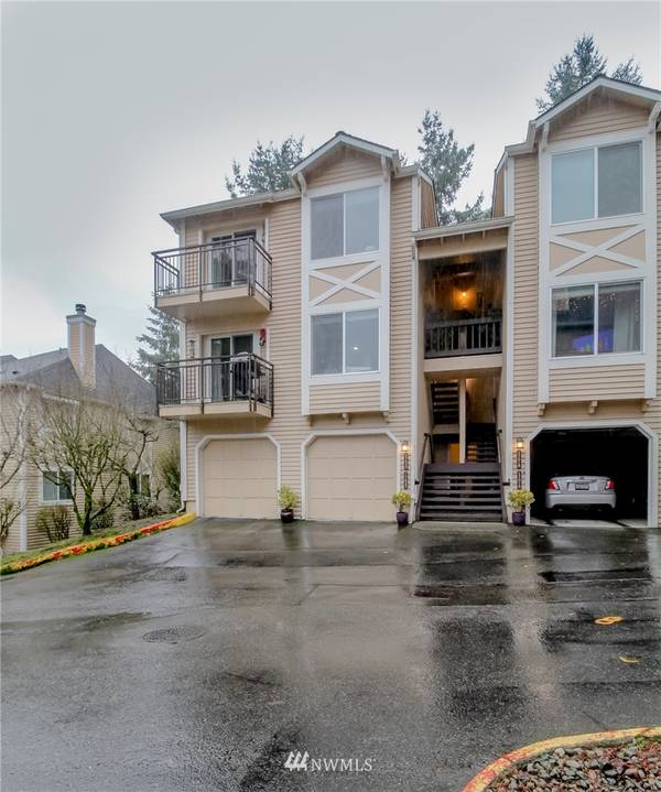 17022 128th LN NE, Woodinville, WA 98072