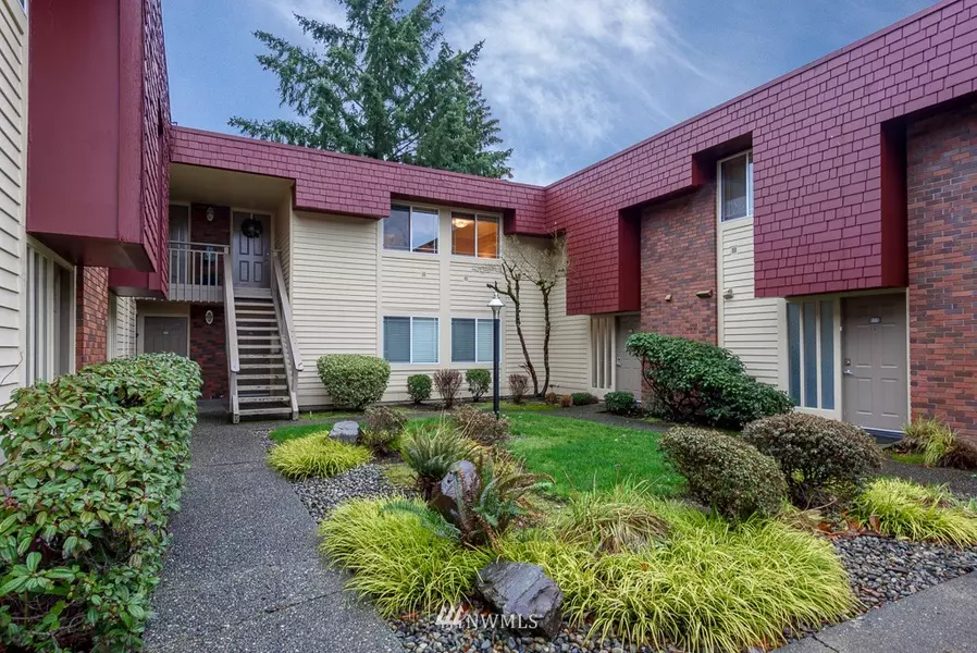 504 142nd AVE SE #85, Bellevue, WA 98007