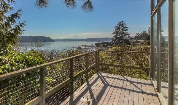 6020 Lake Shore DR S, Seattle, WA 98118