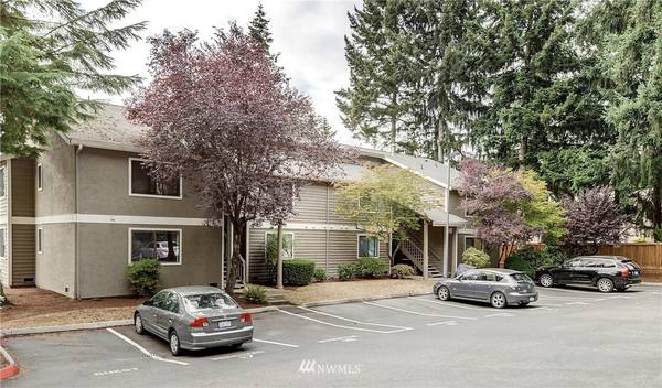 12612 NE 119th ST #C-7, Kirkland, WA 98034