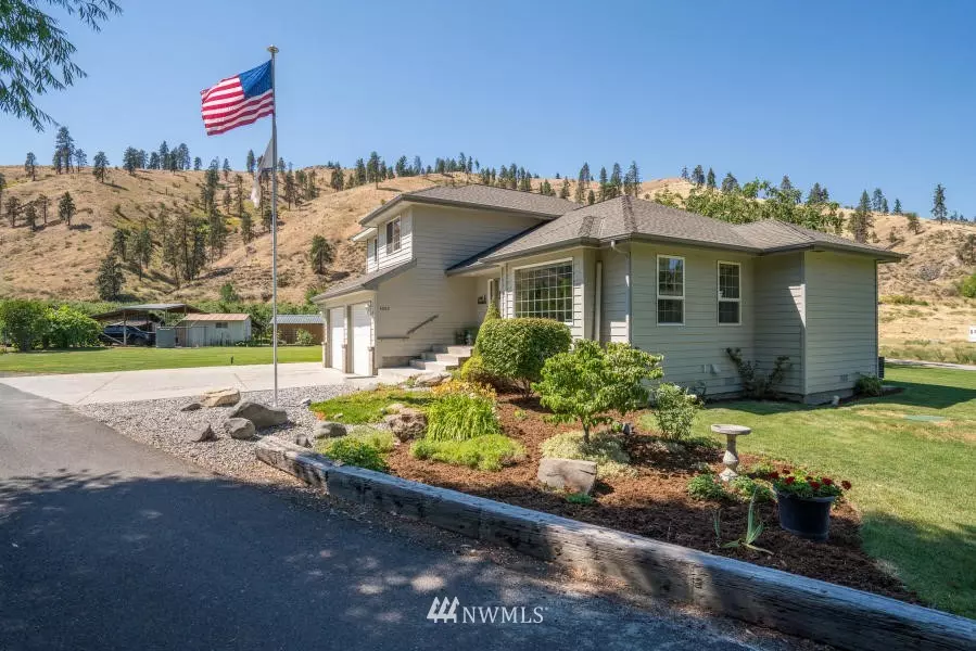 4060 Mission Creek RD, Cashmere, WA 98815