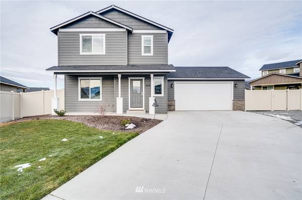 2247 Treat ST SE, East Wenatchee, WA 98802