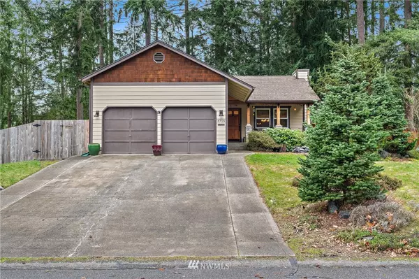 3715 Oxford LOOP SE, Olympia, WA 98503