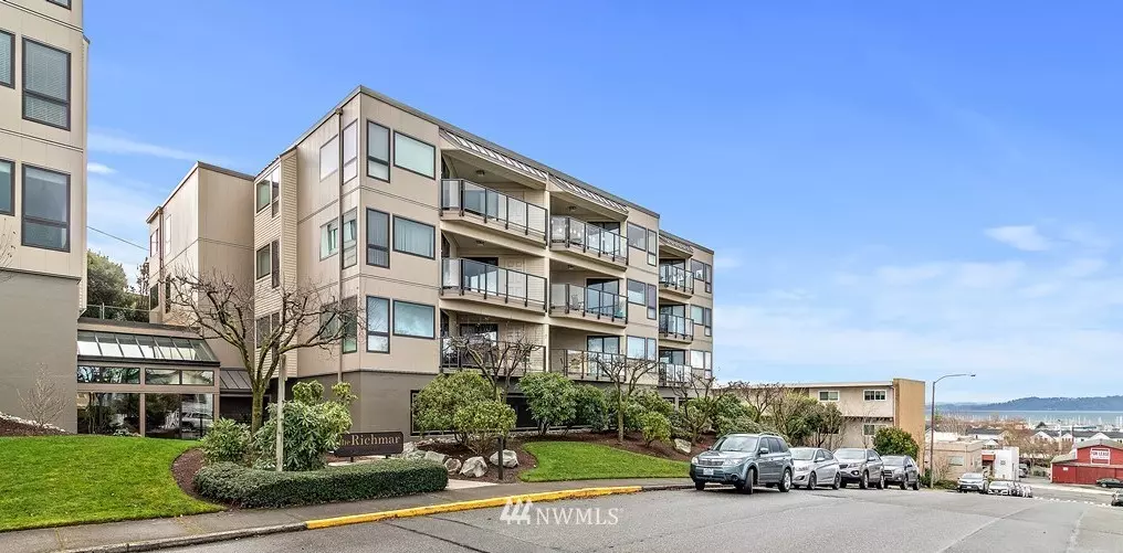 Edmonds, WA 98020,524 Maple ST #102