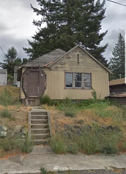 114 Bloomington AVE, Bremerton, WA 98312