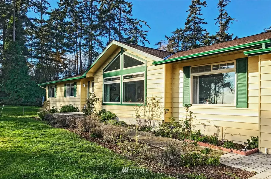 664 Fort Casey RD, Coupeville, WA 98239