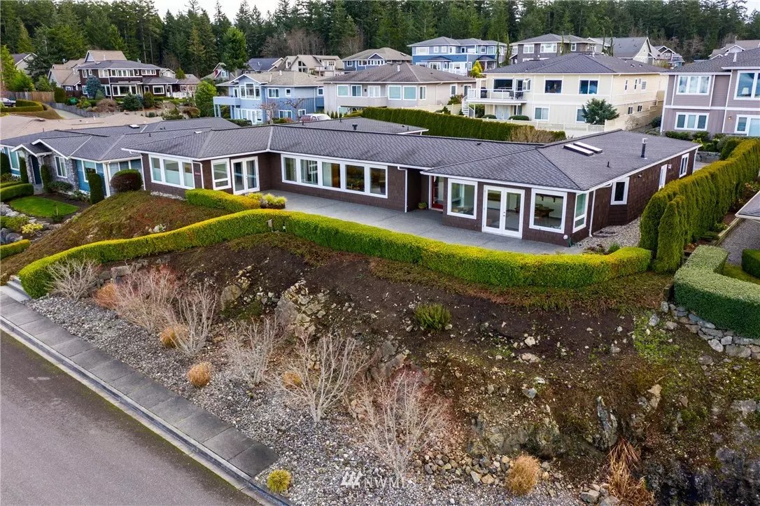 Anacortes, WA 98221,3809 W 11th ST