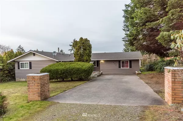 Oak Harbor, WA 98277,668 Cranberry DR