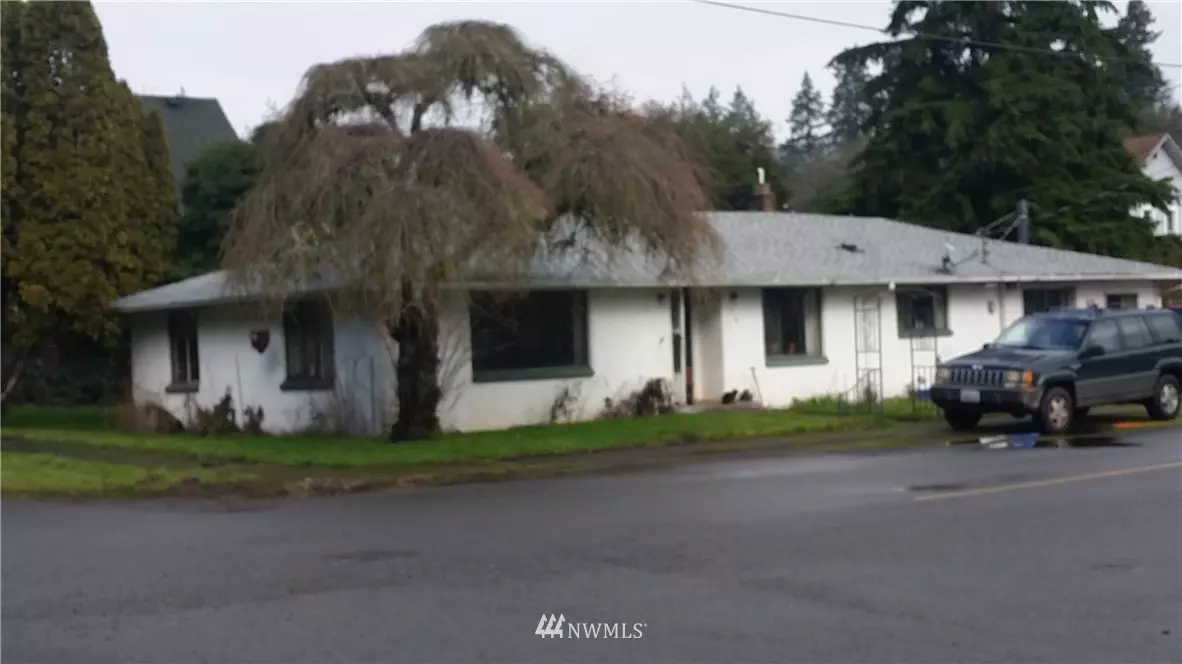 Winlock, WA 98596,210 W Walnut ST