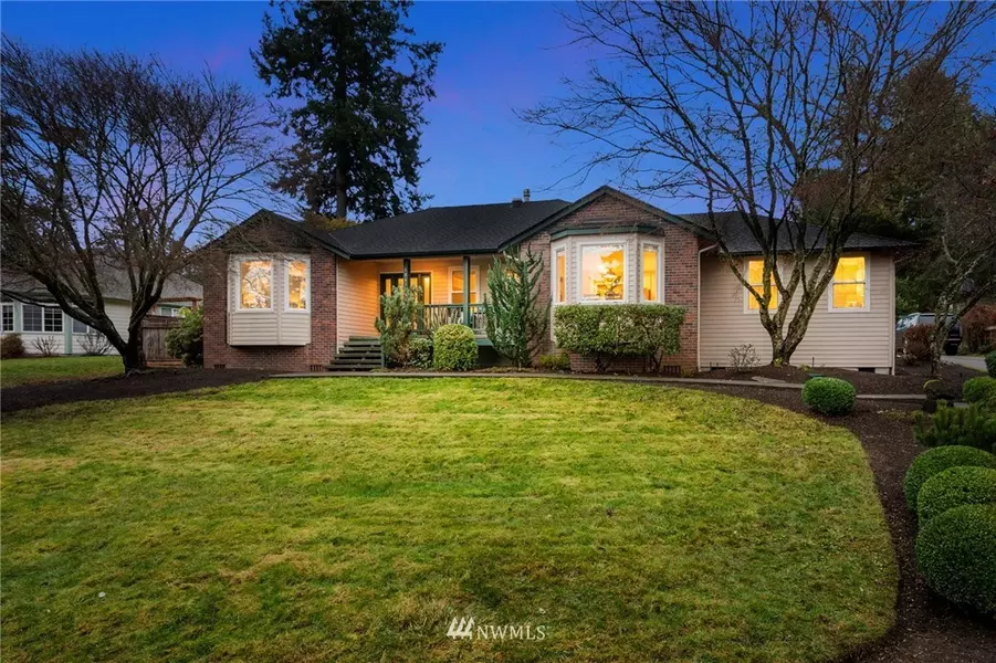 1061 Paiute Trail, Fox Island, WA 98333