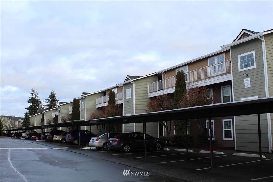 9815 Holly Drive #A207, Everett, WA 98204