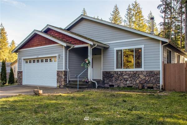 6165 Shamrock RD, Maple Falls, WA 98266