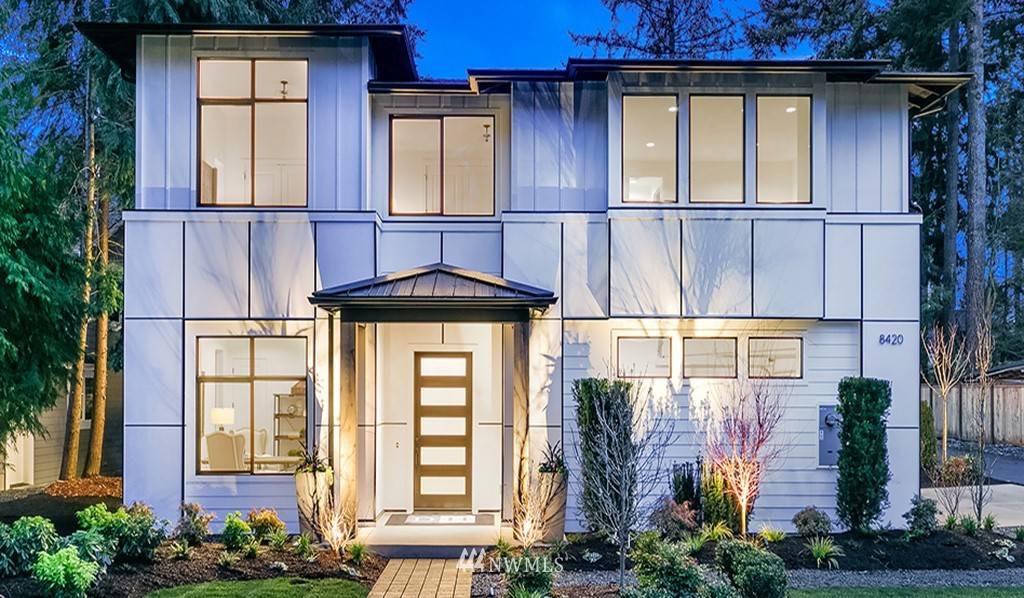 8420 SE 37th ST, Mercer Island, WA 98040