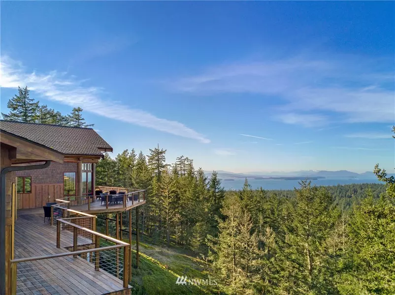 153 Nighthawk LN, San Juan Island, WA 98250