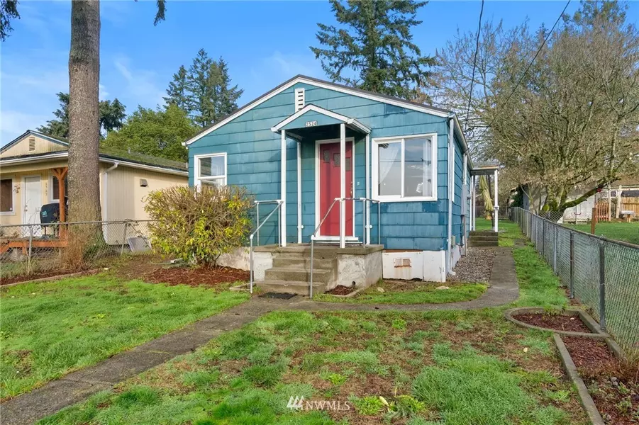 2524 Barnett ST, Bremerton, WA 98310