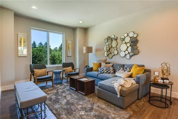 Sammamish, WA 98074,522 Glacier Walk SE