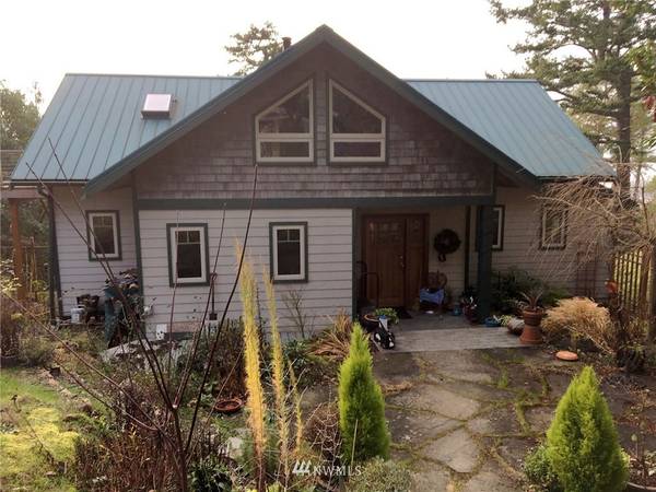 322 Gafford LN, Orcas Island, WA 98245