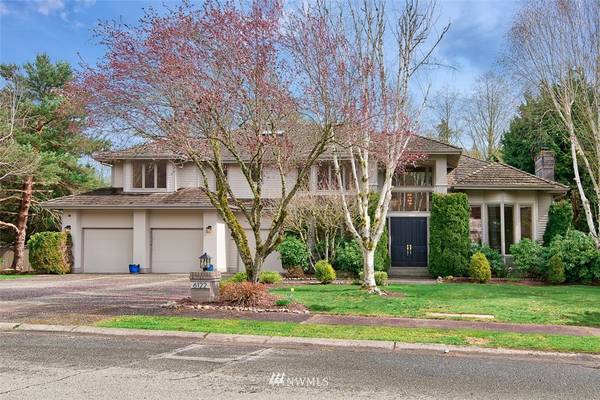 6122 160th AVE SE, Bellevue, WA 98006