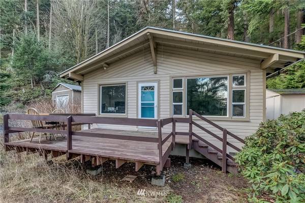 1213 Scenic AVE, Lummi Island, WA 98262