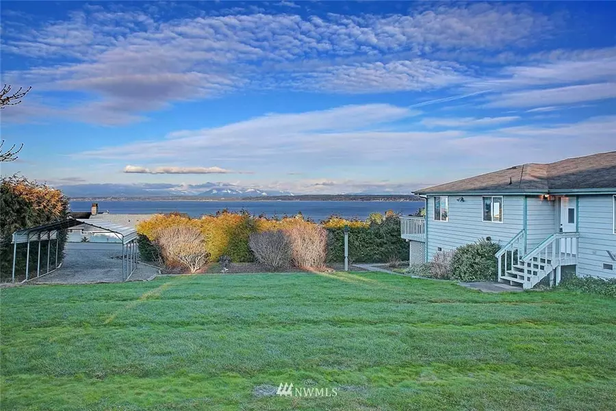 1492 Thompson DR, Camano Island, WA 98282