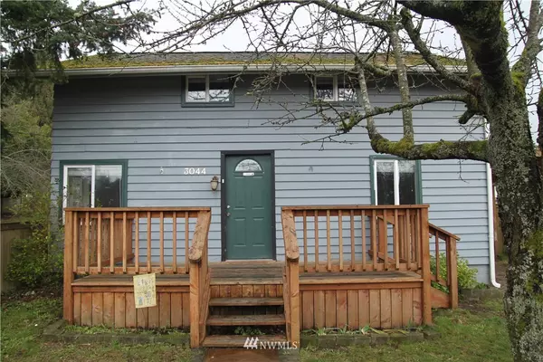 3044 Nipsic AVE NE, Bremerton, WA 98310