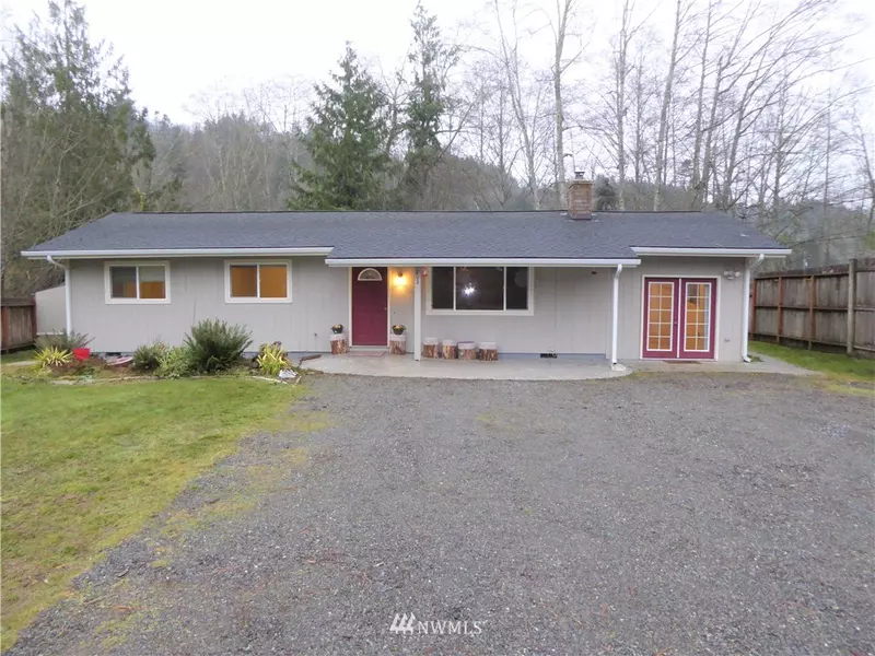 203 S Alder LN, Port Angeles, WA 98362