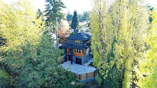 9529 5th AVE NE, Seattle, WA 98115