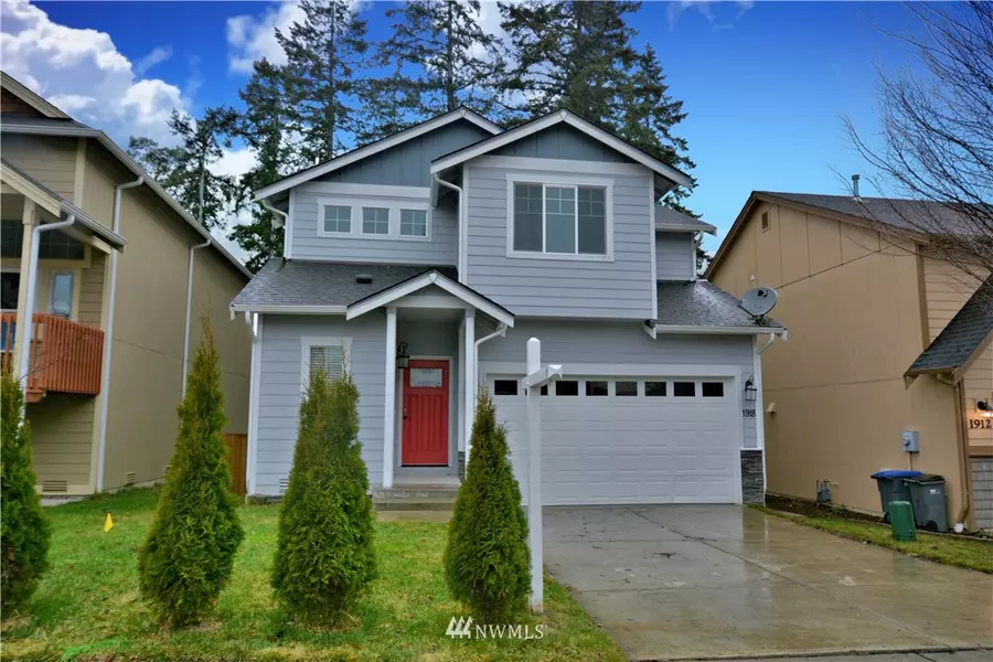 1918 Kelowna PL SE, Port Orchard, WA 98366