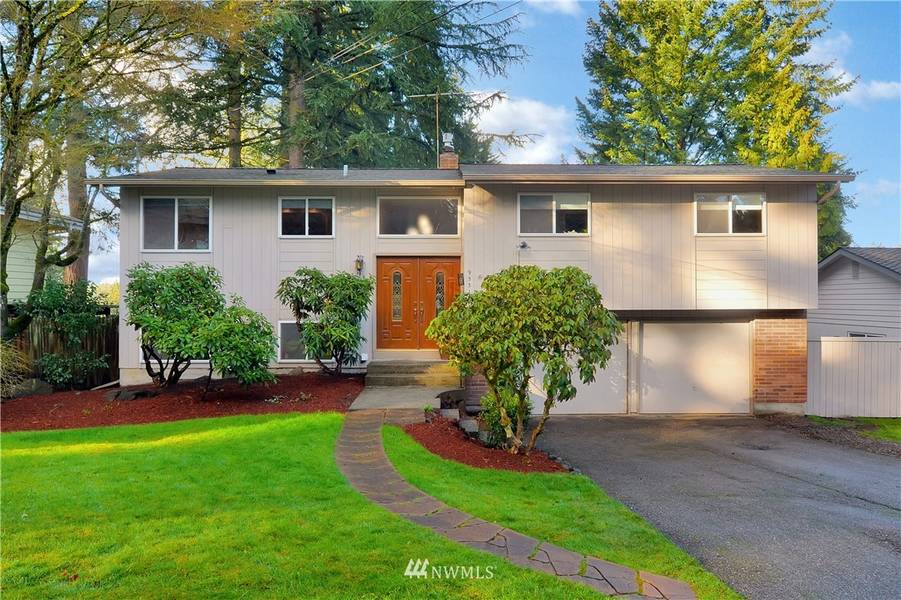 9531 168th AVE NE, Redmond, WA 98052