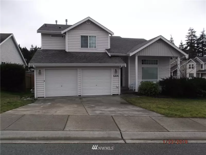 1201 NW Redwing DR, Oak Harbor, WA 98277