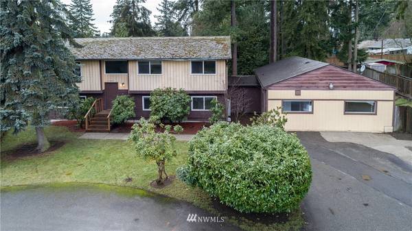 17925 2nd AVE NE, Shoreline, WA 98155