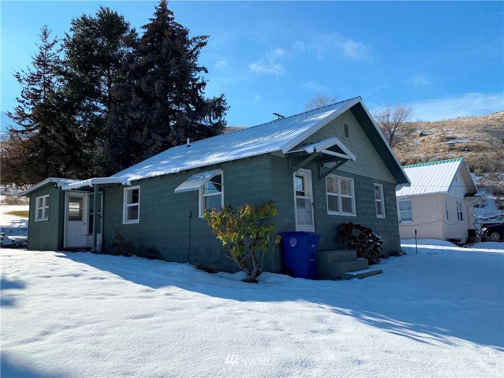 304 E Nebraksa ST, Chelan, WA 98816