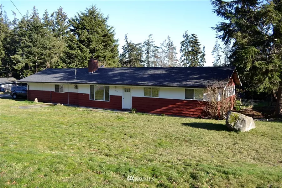 2615 Olympic Dr, Oak Harbor, WA 98277