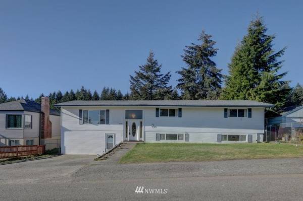 1315 Humphrey AVE W, Bremerton, WA 98312